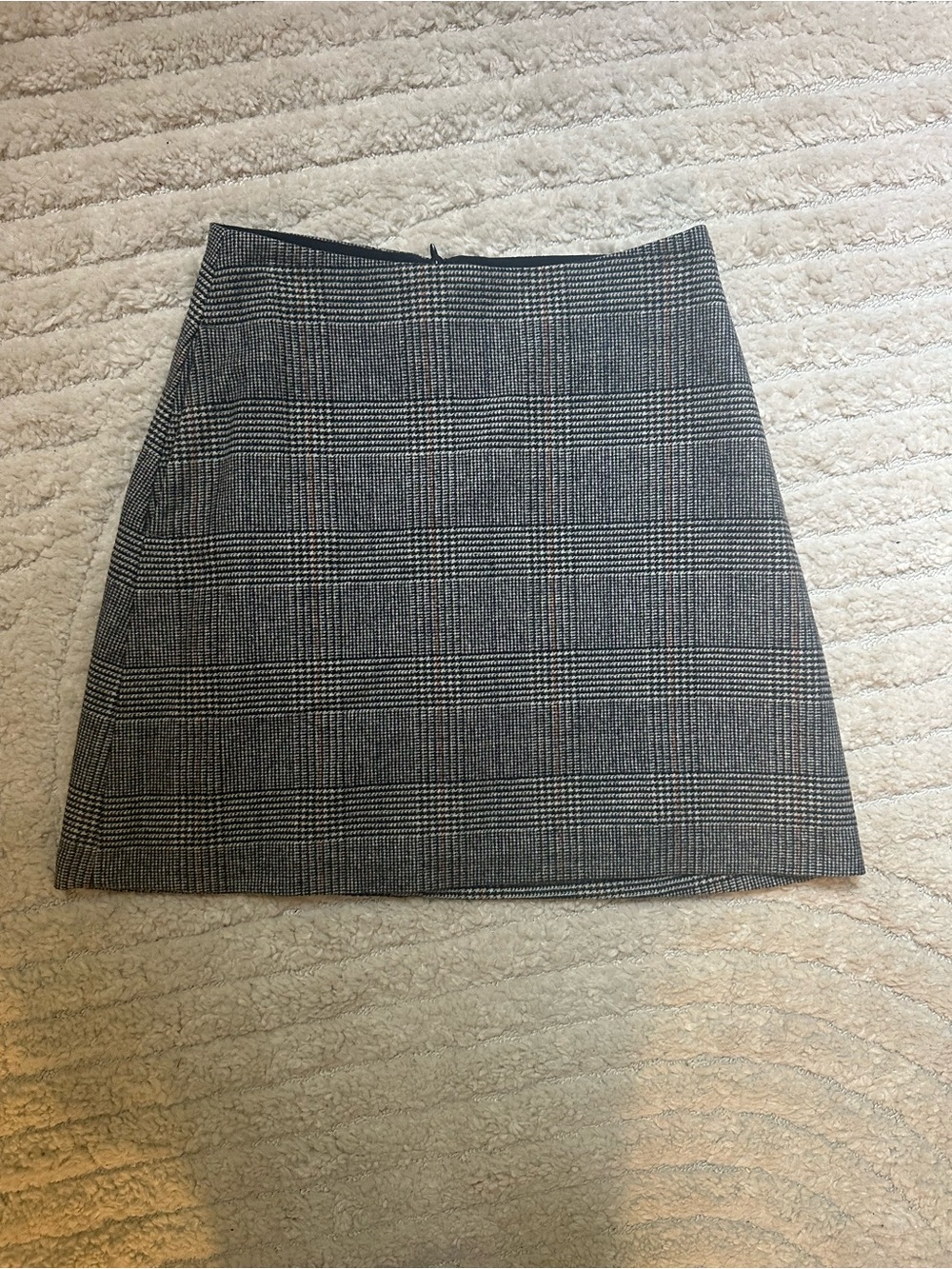 Aritzia Wilfred Black and White Plaid Mini Skirt